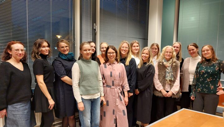 Ryhmäkuva FinnBrain tutkimusryhmän jäsenistä