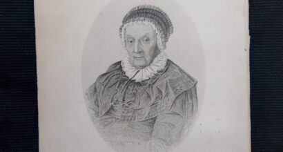 A picture of old Caroline Herschel wearing a bonnet.