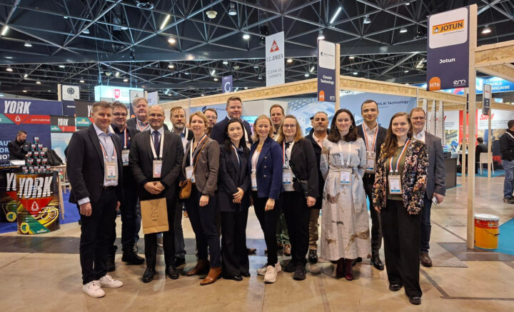 Yhteiskuva ihmisistä messuilla