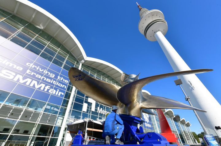 © Hamburg Messe und Congress/Michael Zapf SMM 2022 SMM 2022 Fototermin Propeller , Vorplatz