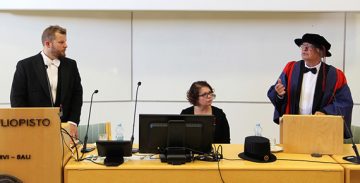 Väitöskirjatutkimusta aineistojen saatavuuden murroskohdassa