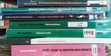 Uskontotieteilijä oikiksessa