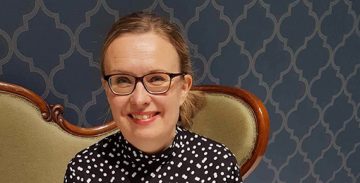 Kirja muistamisesta ja toisten elämistä