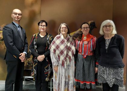 Vasemmalta Jussi Lehtonen , Maria Lähteenmäki, Helena Ruotsala, Sigga-Marja Magga ja Ildikó Lehtinen.
