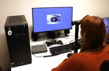 I projektet MultiFluency studeras flerspråkiga personers flyt med ögonspårning
