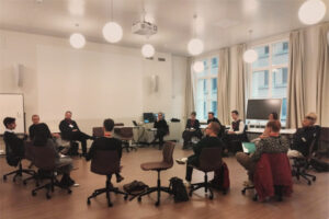 Työryhmä "Sosiaalipolitiikan uudistaminen" vuoden 2025 Sosiaalipolitiikan päivillä Helsingissä