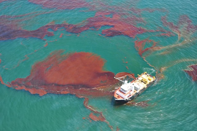 Oil skimming after the Deepwater Horizon oil spill in 2010 (Credit: NOAA)